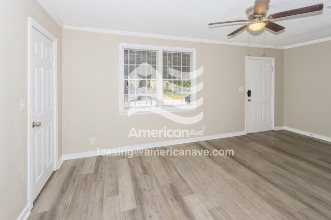 Foto del edificio - 211 Meadowdale Dr