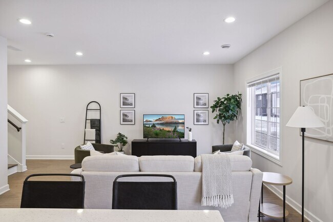 Foto del edificio - 958 Willow Pl