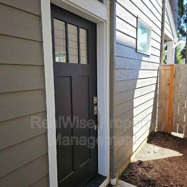 Foto del edificio - 11330 NE 25th St