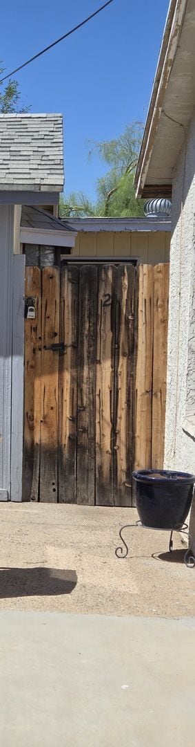 Building Photo - 2632 N 29th Pl