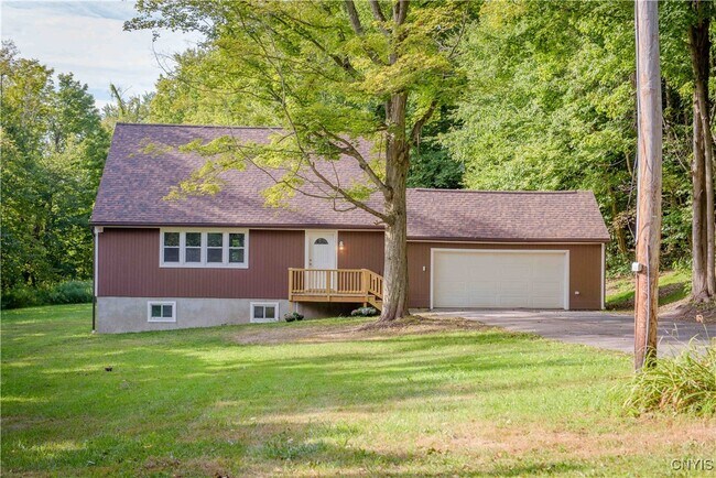 Foto del edificio - 141 Engles Rd