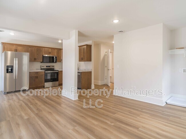 Foto del edificio - 821 Jefferson Ave