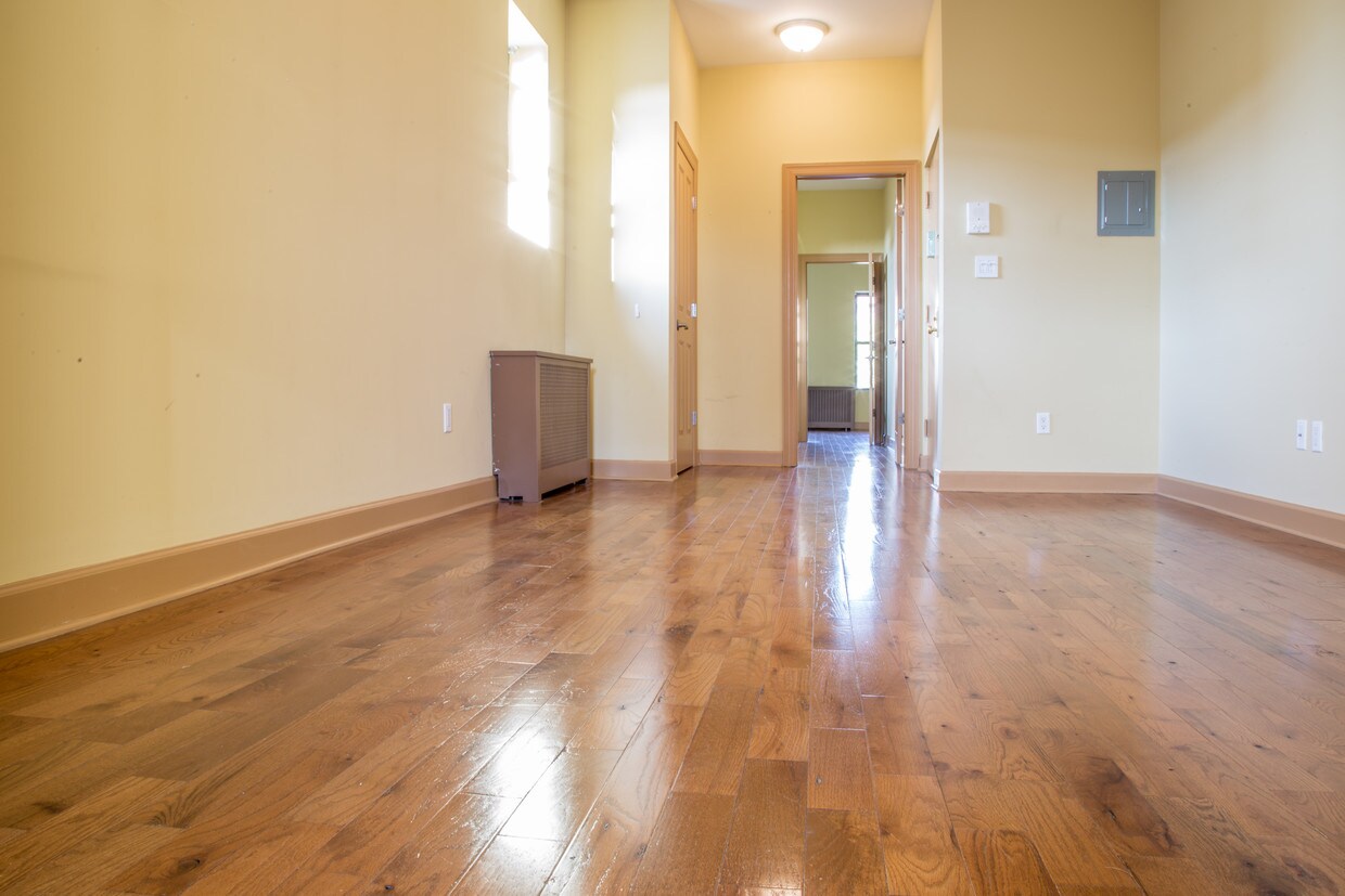 Foto principal - 504 Seneca Ave