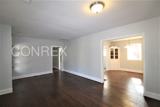 Building Photo - 108 Whispering Pines Cir