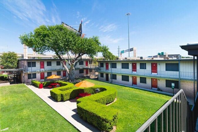 Foto del edificio - 6945 I-10