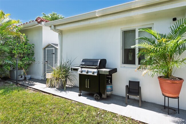 Foto del edificio - 1450 SW 20th Ct