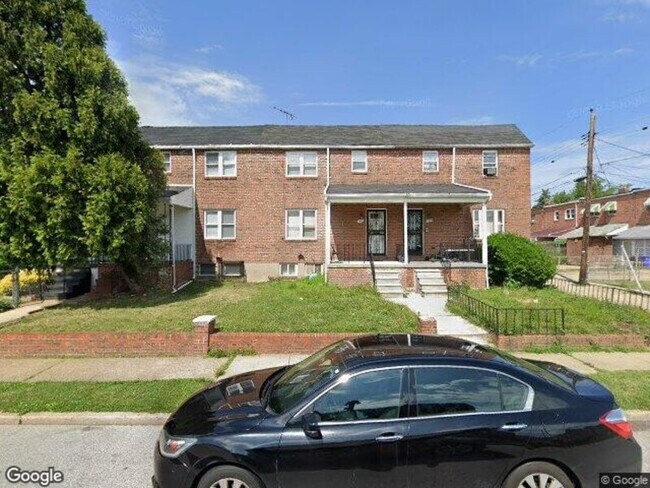 Building Photo - 1514 N Decker Ave