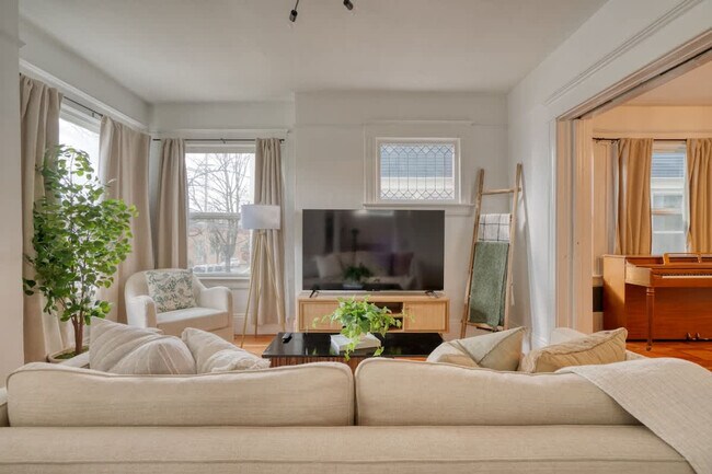 Foto del edificio - 1032-1036-1036 SE 12th Ave