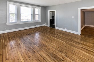 Interior Photo - Vandy House