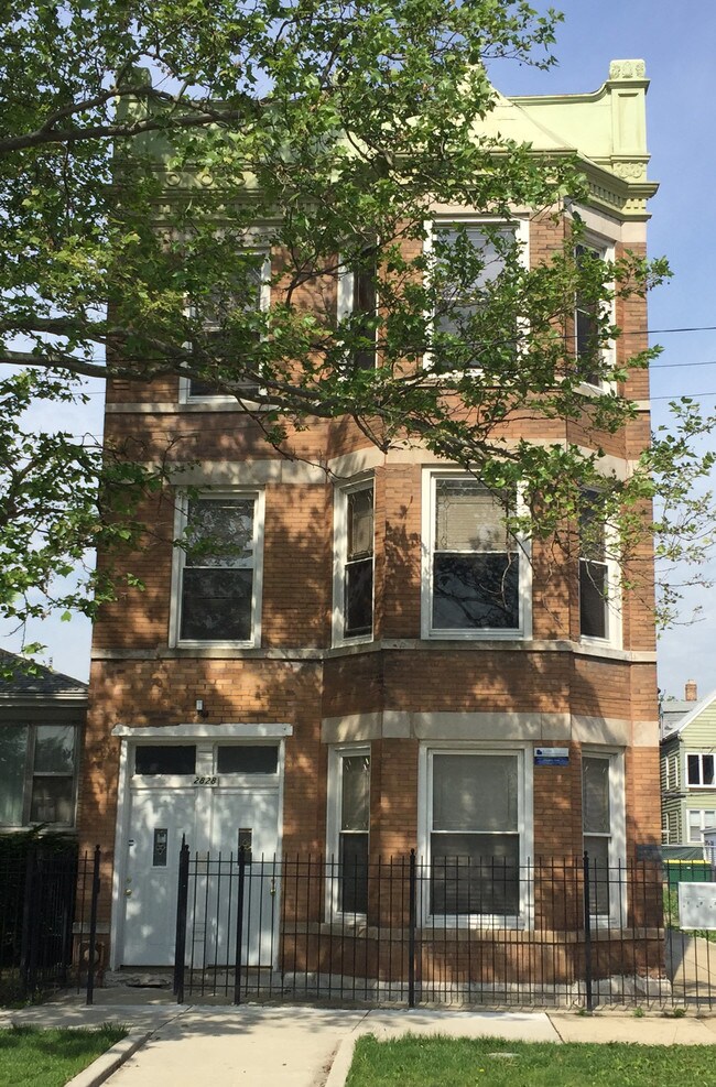2828 N. Lawndale Ave. Rentals Chicago, IL