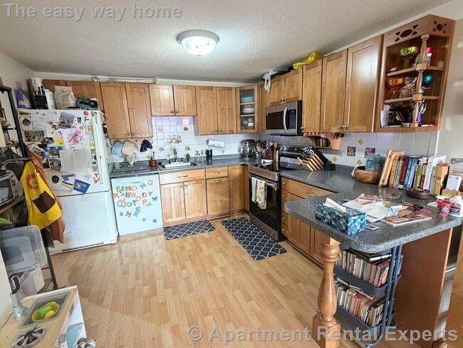 Photo - 94 Beacon St Apartment