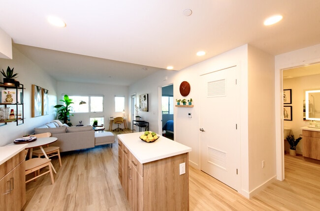 Building Photo - Rising Sun Apartments