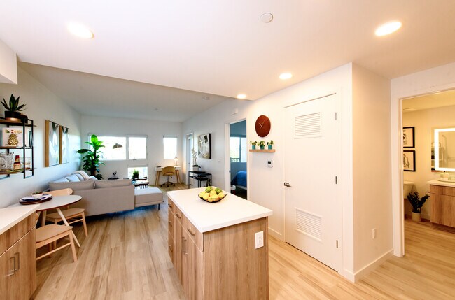 Foto del edificio - Rising Sun Apartments