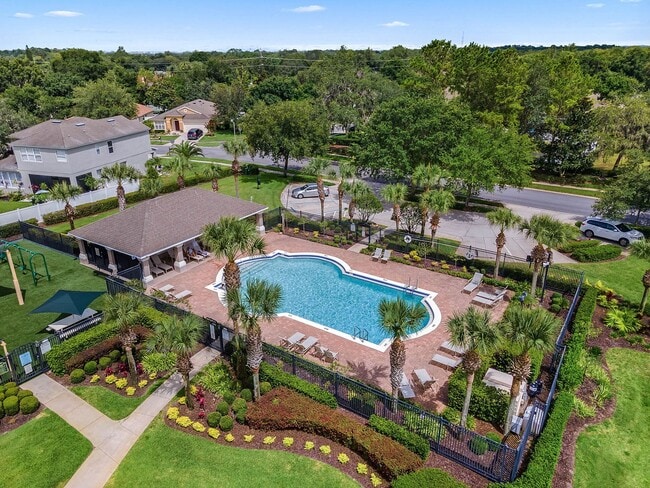Photo - 4/2 in Gated Community near Tuskawilla Rd ~ Tile and Laminate Floors ~ Screened Patio ~  Communit... House