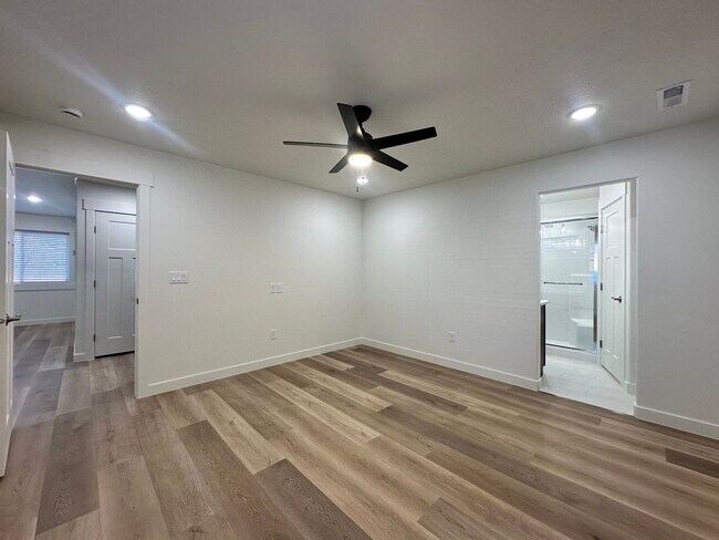 Foto del edificio - Move-In Discount - Coming Soon! Brand New Construction - 3 bedroom- 2 bath 4 Plex