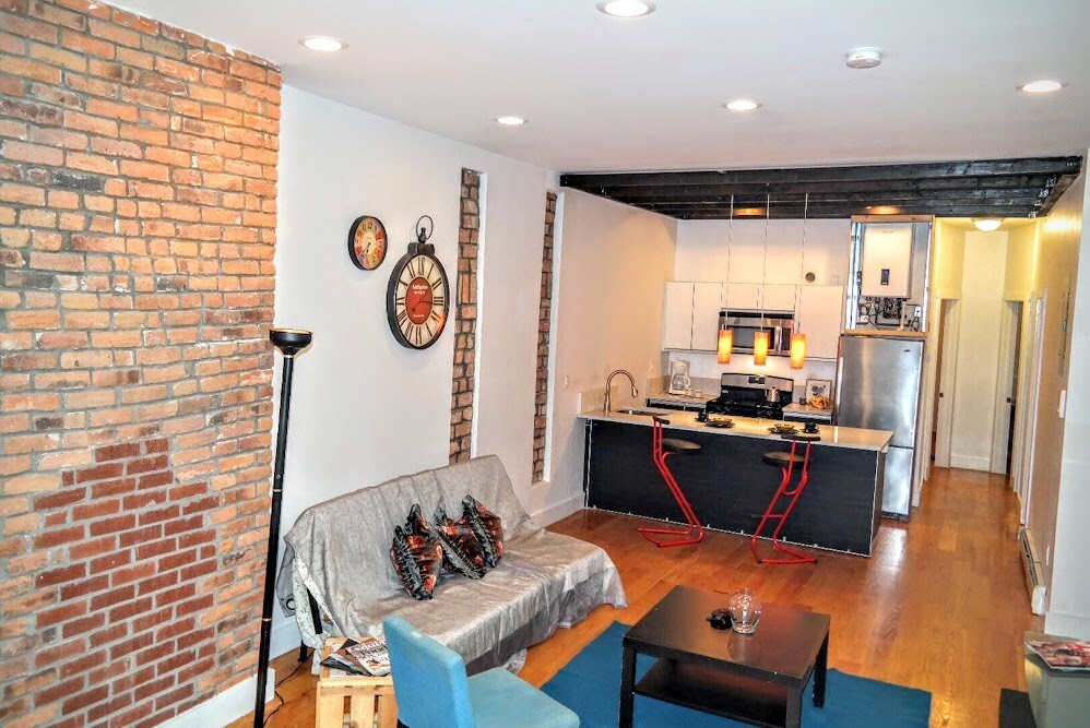 Foto principal - 564 Central Ave