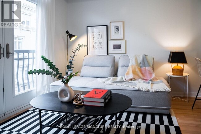 Photo du bâtiment - 68 Carr St