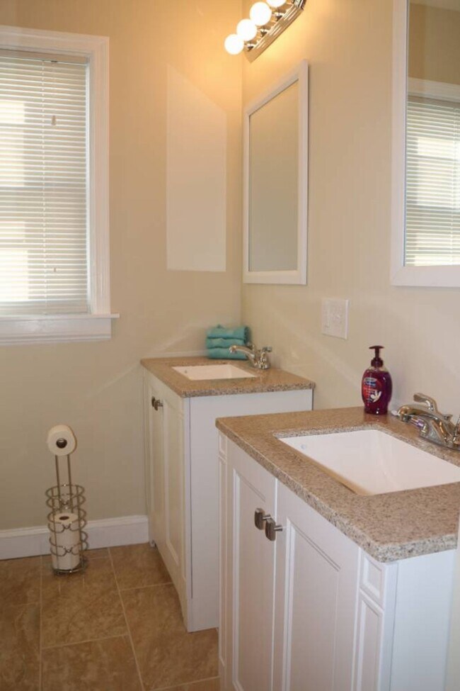 Foto del edificio - 139-141 Oakland Ave Unit #3