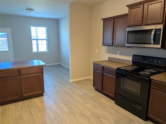 Building Photo - 12214 Regatta Ln