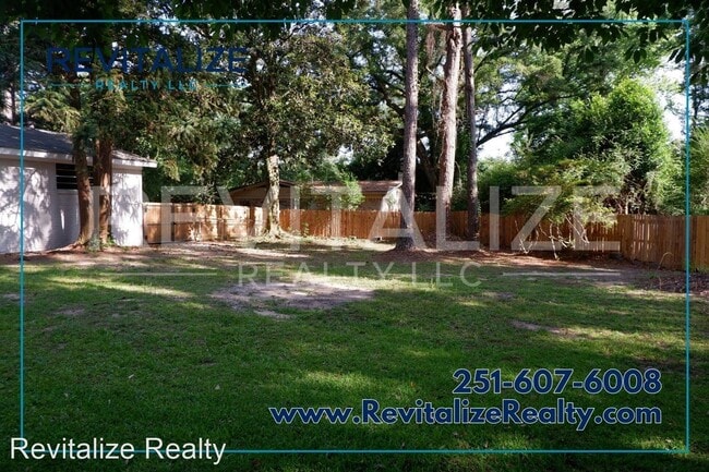 Building Photo - 3 br, 1 bath House - 1121 Stevens Dr S