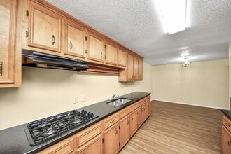 Building Photo - 8105 Lanham Ln