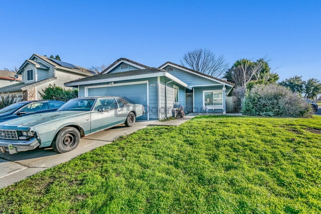 Building Photo - 308 Regency Cir