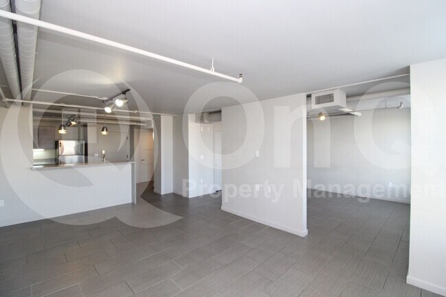 Foto del edificio - 535 W Thomas Rd