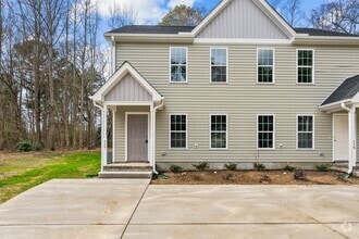 Building Photo - 124 Laura Ln