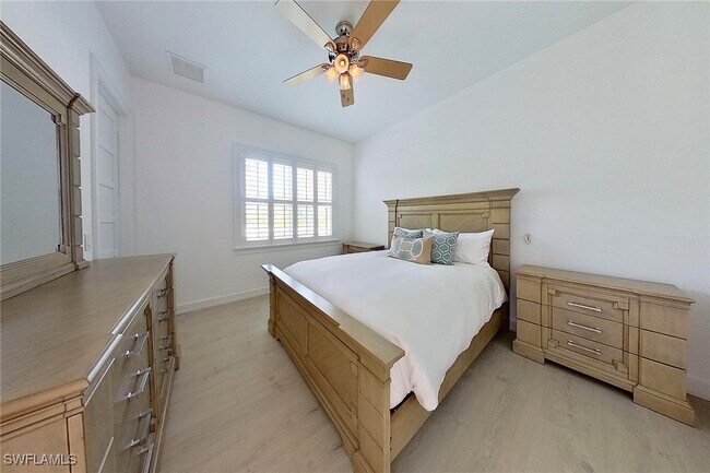 Foto del edificio - 5054 Andros Dr