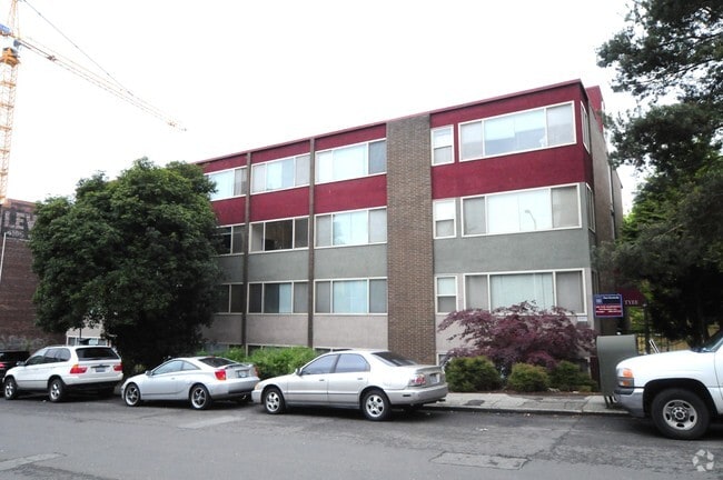 Building Photo - Tyee Apartments