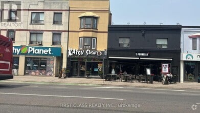Building Photo - 572 Danforth Ave
