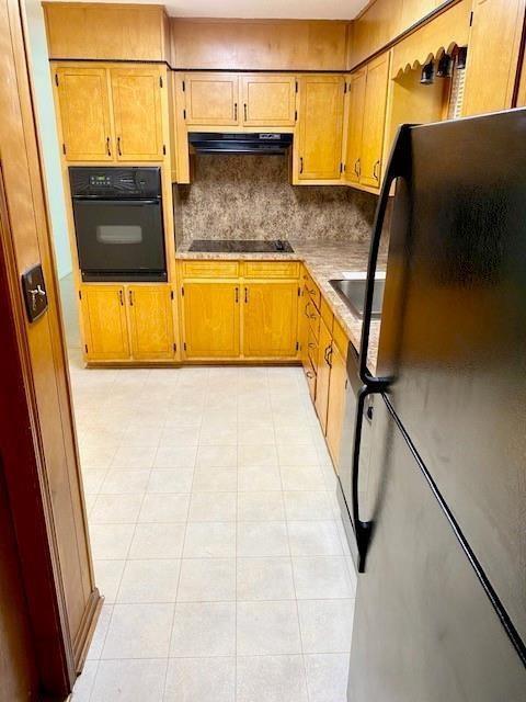 Foto del edificio - 870 Highview Dr