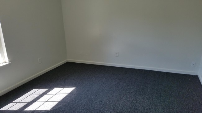 Foto del edificio - 2122 Standard Ave