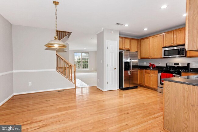 Building Photo - 7325 Ardglass Dr