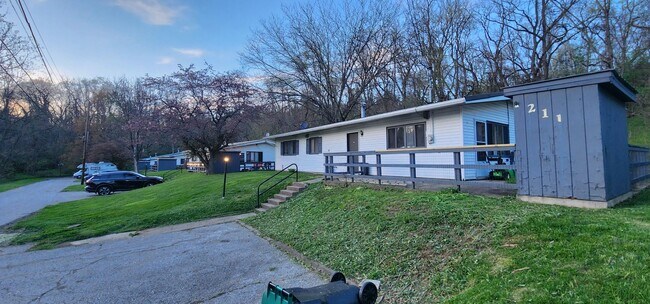 Foto del edificio - Finleyville 3 Bedroom 1.5 Bath Single Family Ranch Home