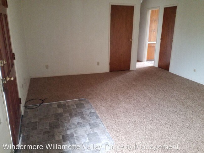 Foto del edificio - 819 18th Ave SW