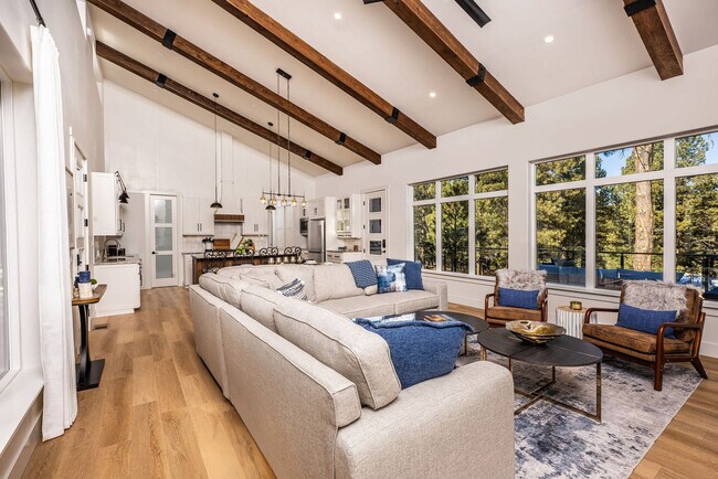 Foto del edificio - 3373 Mountain View Blvd