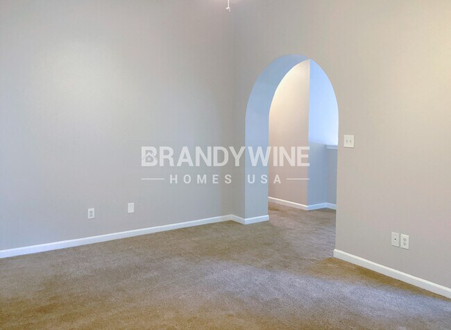 Building Photo - 3660 Hudson Way