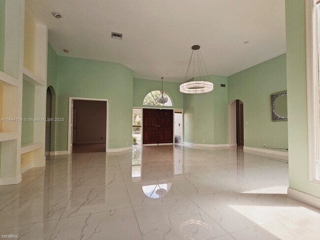 Foto del edificio - 4 br, 3 bath House - 1944 Classic Dr