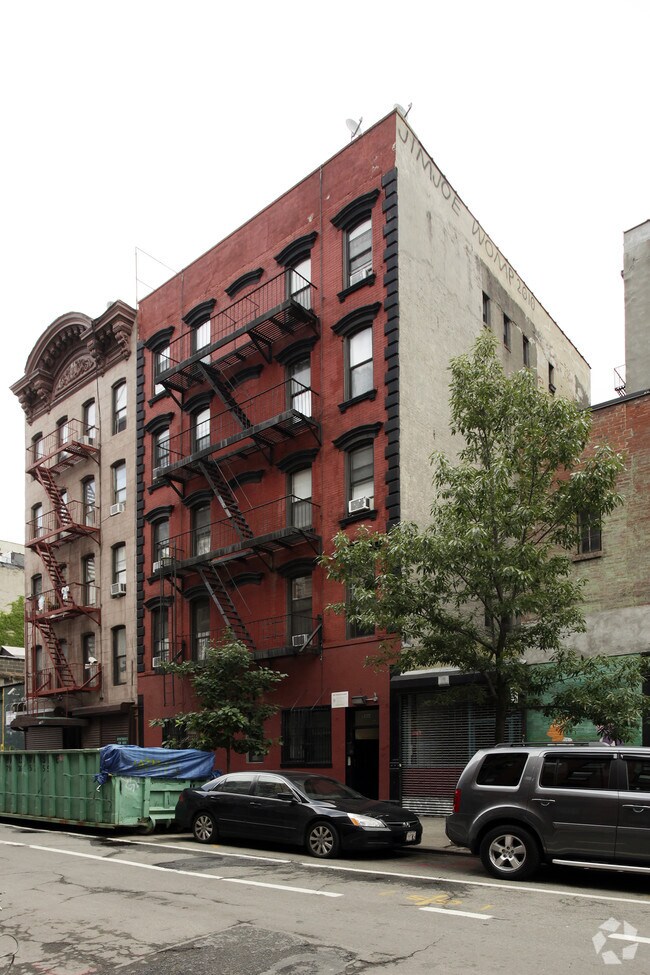 Building Photo - 166 Suffolk St