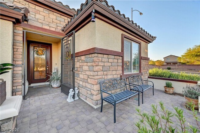 Foto del edificio - 6391 Montrose Park Ct