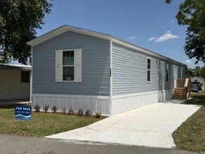 Building Photo - 131 Lakeside Garden Cir