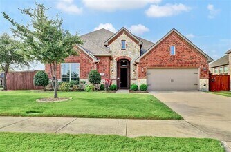 Building Photo - 425 El Camino Dr