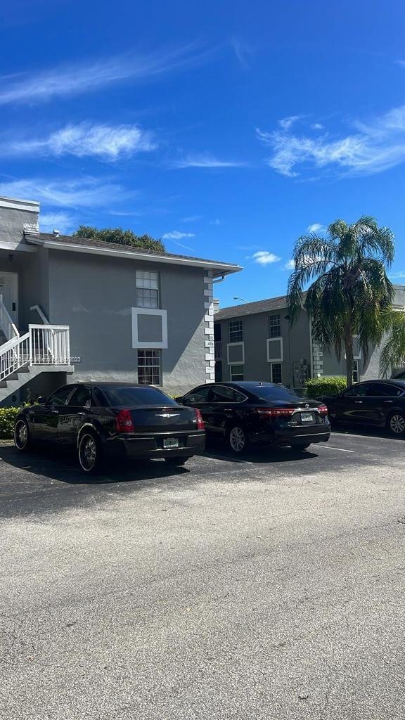 Building Photo - 478 Northeast 210th Circle Terrace, Miami,...