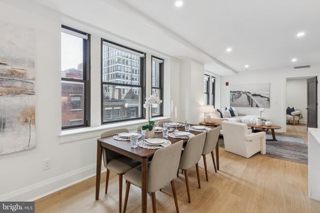 Foto del edificio - 135 S 19th St