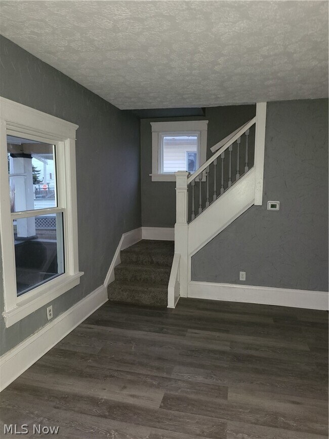Foto del edificio - 1007 Dewalt Ave NW