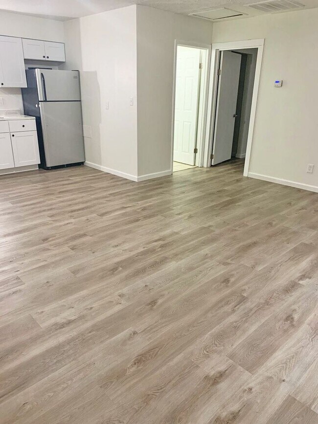 Foto del edificio - 527 Herbert St