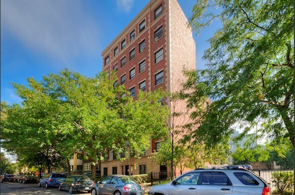 Primary Photo - 735 W Junior Terrace