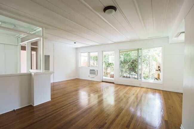 Foto del interior - 11833-37 Laurelwood Drive