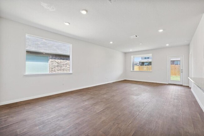 Building Photo - 109 Finley Rae Dr
